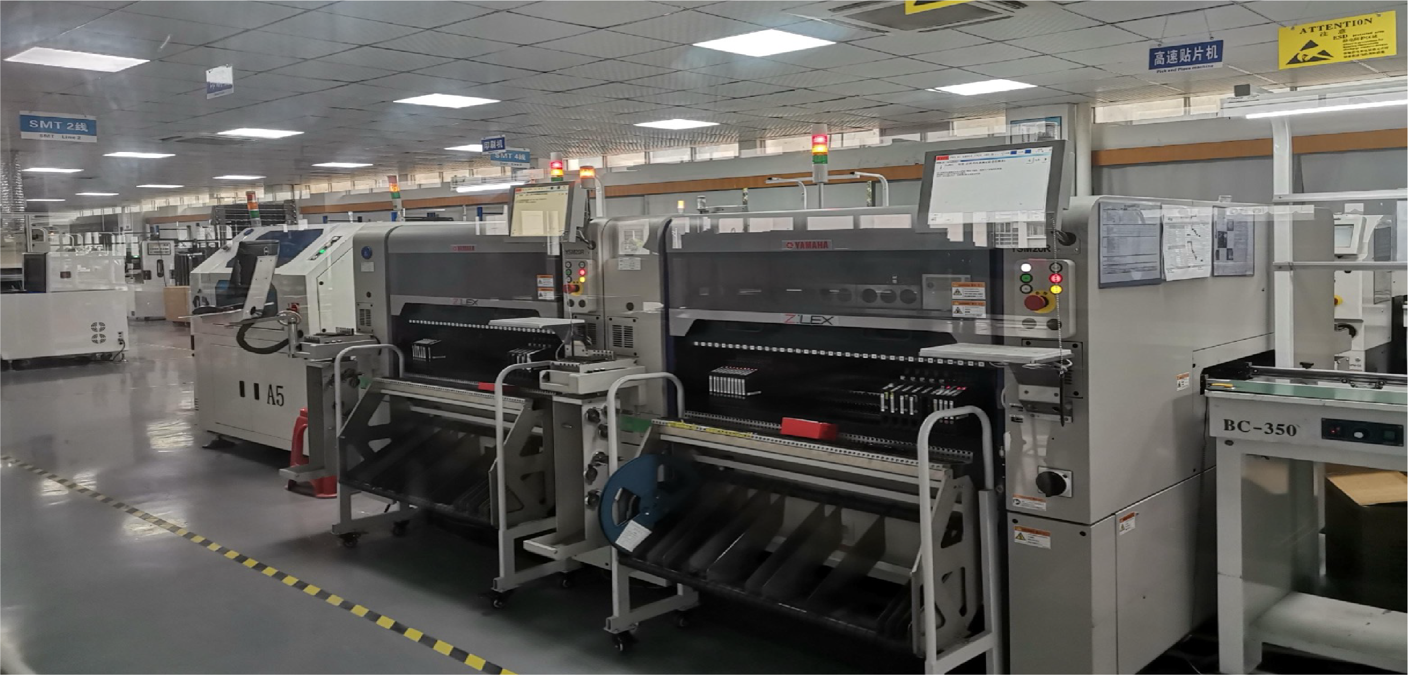 Automated SMT production equipment in the Innoleader factory
